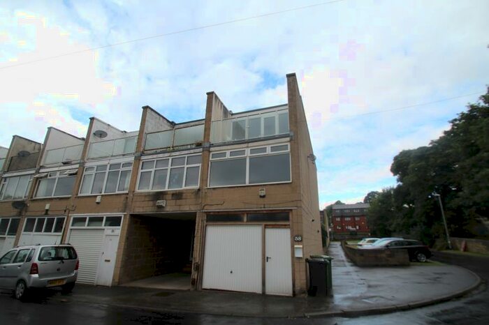 3 Bedroom Town House To Rent In Newton Garth, Chapel Allerton, LS7