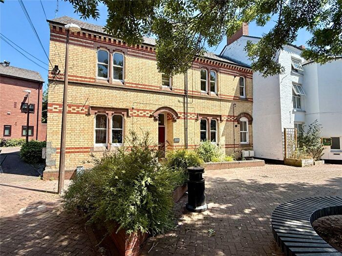 7 Bedroom Flat For Sale In Severn Square, Newtown, Powys, SY16