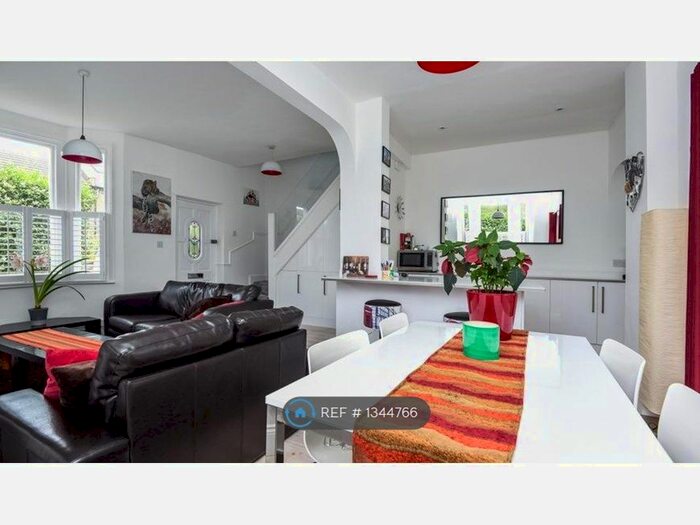 3 Bedroom End Of Terrace House To Rent In Himley Road, London, SW17