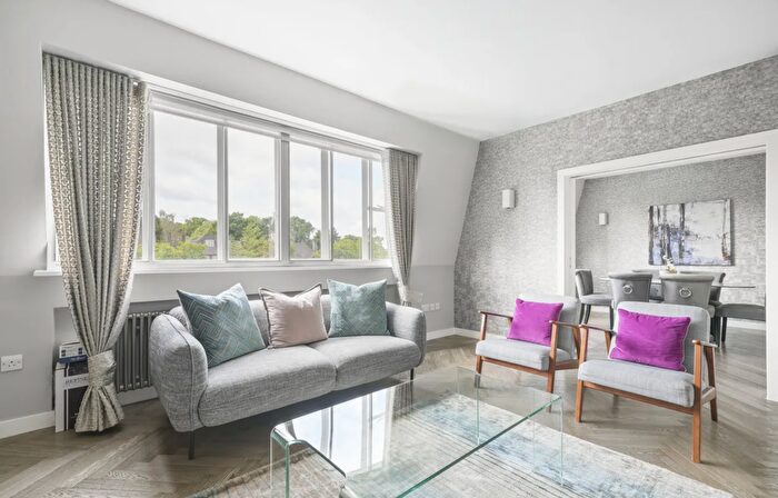 2 Bedroom Flat To Rent In Belvedere Court, Hampstead Garden Suburb, N2