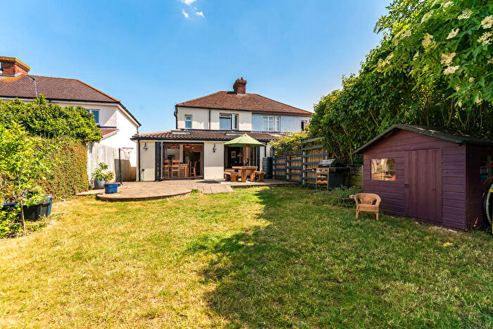 3 Bedroom Semi-Detached House For Sale In The Westering, Cambridge, CB5