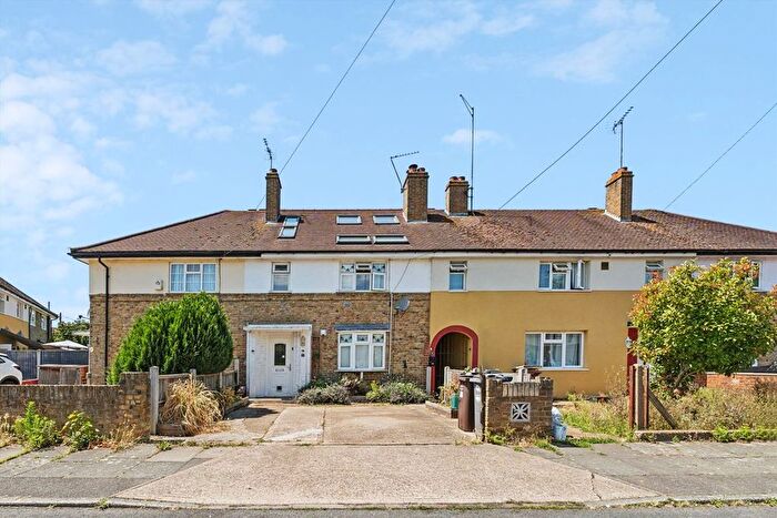 2 Bedroom Flat To Rent In Octavia Road, Isleworth, TW7