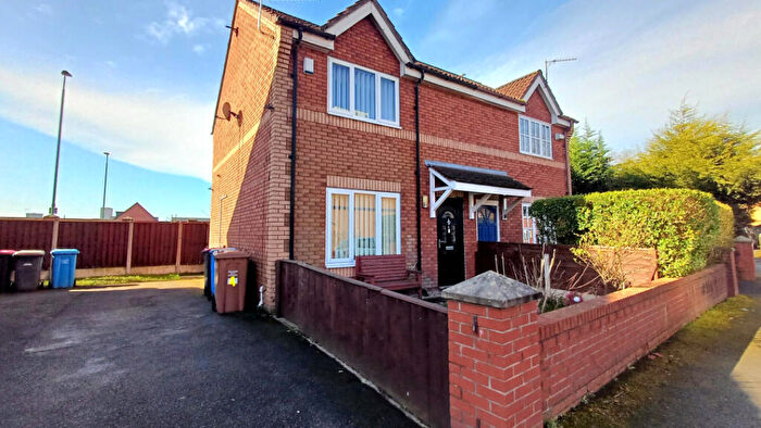 2 Bedroom Semi Detached House For Sale In Clementine Close, Salford, M6
