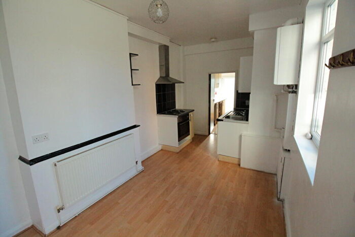 1 Bedroom Flat To Rent In Back Flat Witham Road, Lincoln, Lincolnsire, LN10