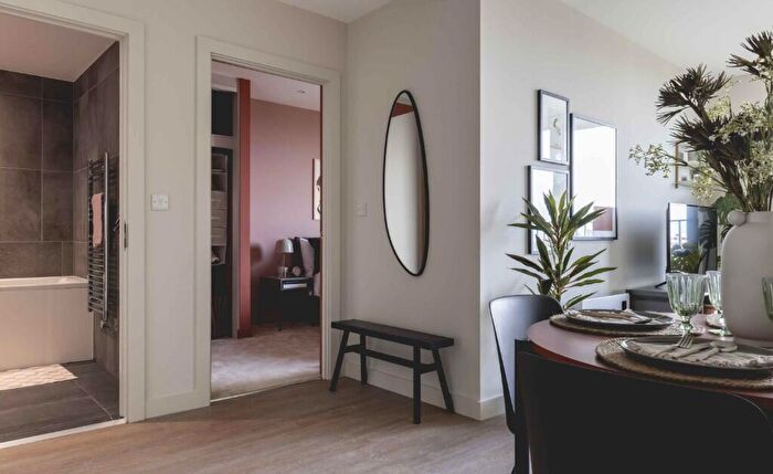 1 Bedroom Apartment To Rent In App, Hove Gardens, Ethel Street, Hove, East Sussex, BN3