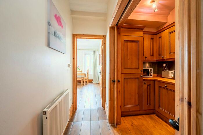 2 Bedroom Flat To Rent In Cockspur Street, St James's, London, SW1Y