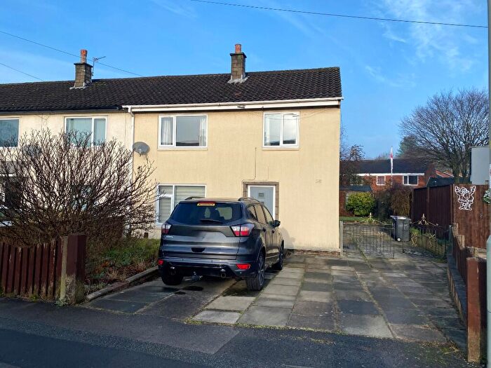 3 Bedroom Semi Detached House For Sale In Headley Road, Leyland, Lancashire, PR25