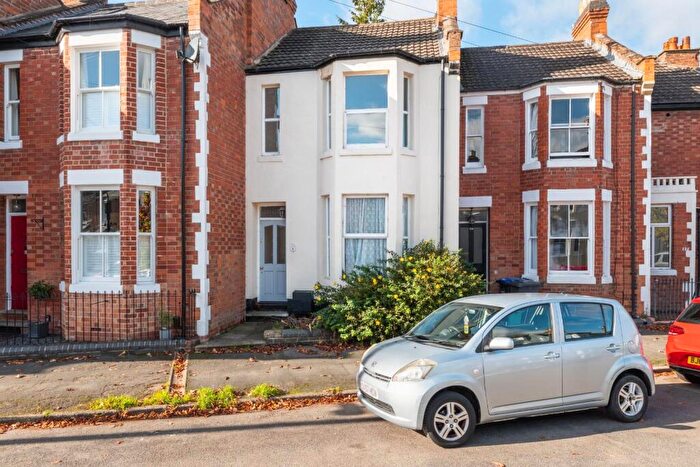 3 Bedroom Terraced House For Sale In Leam Terrace, Leamington Spa, CV31