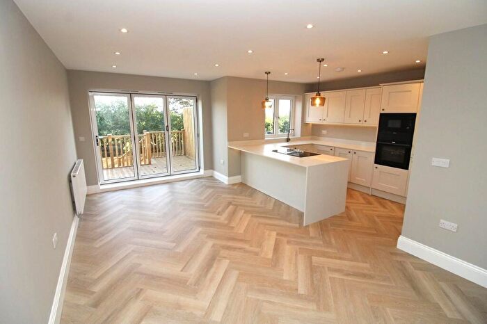 4 Bedroom Detached House For Sale In Edderthorpe Lane, Darfield, Barnsley, S73