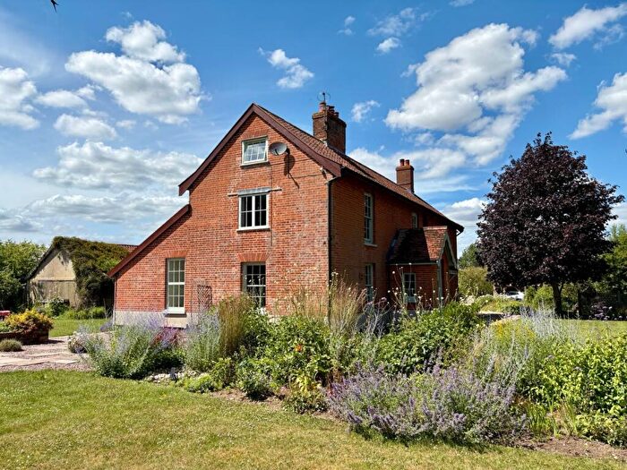 5 Bedroom Farm House For Sale In Wood Farm, Mile Road, Reymerston, Norwich, Norfolk, NR9