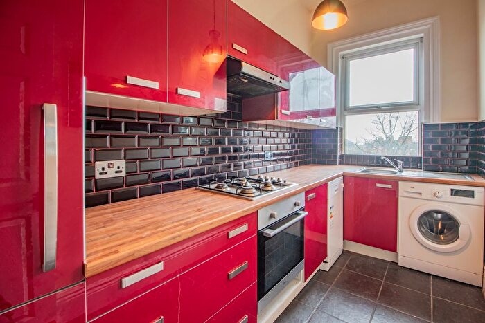 1 Bedroom Terraced House To Rent In Newcastle Drive, Nottingham, NG7