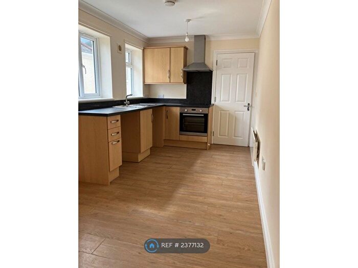 1 Bedroom Flat To Rent In Exeter Road, Exmouth, EX8