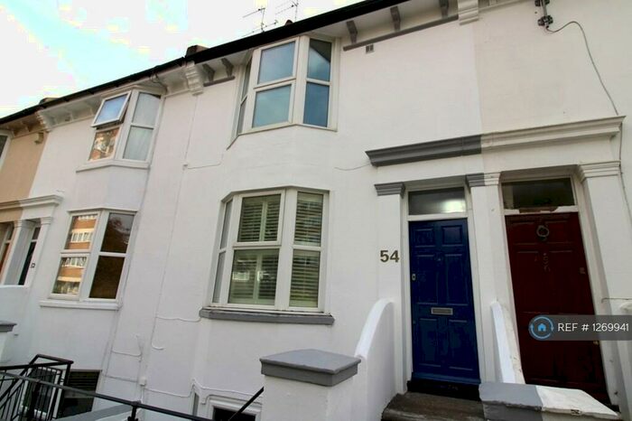 2 Bedroom Maisonette To Rent In Clarendon Road, East Sussex, BN3