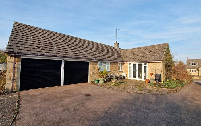 2 Bedroom Detached Bungalow To Rent In School Street, Sulgrave, Oxon, OX17