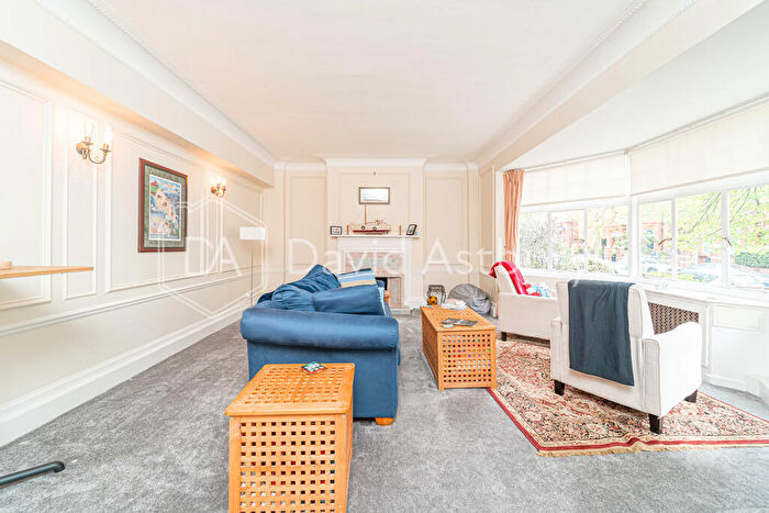 5 Bedroom Apartment To Rent In Eton Avenue, Belsize Park, London, NW3