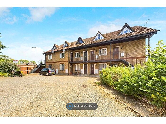 2 Bedroom Maisonette To Rent In Chase Court, Thetford, IP24