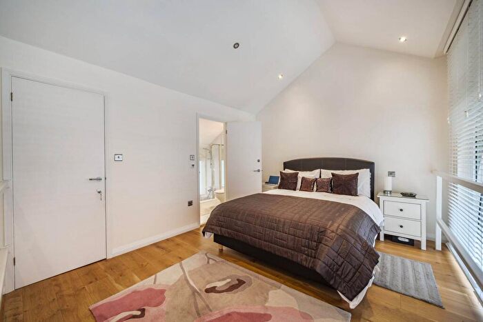 2 Bedroom Terraced House For Sale In Tadema Road, Lots Road, London, SW10