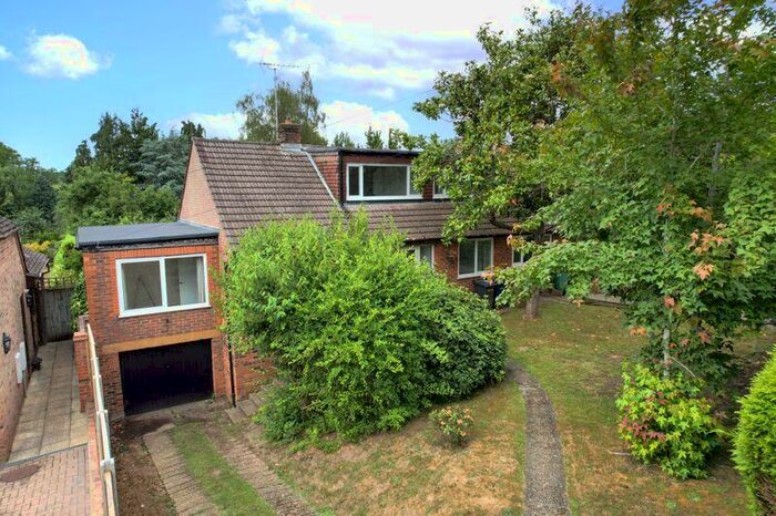 4 Bedroom Detached House To Rent In Broomleaf Road, Farnham, GU9