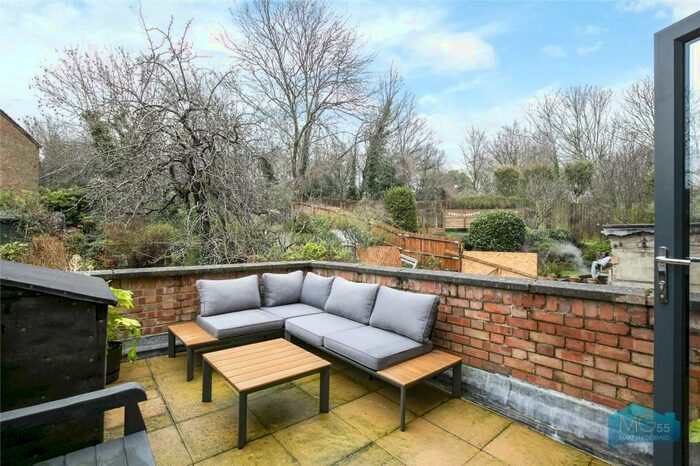 2 Bedroom Apartment To Rent In Blythwood Road, Crouch End, London, N4