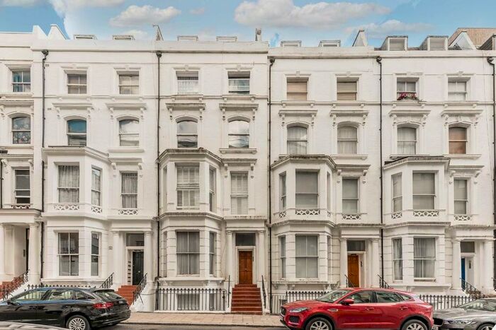 2 Bedroom Flat To Rent In Hatherley Grove, London, W2