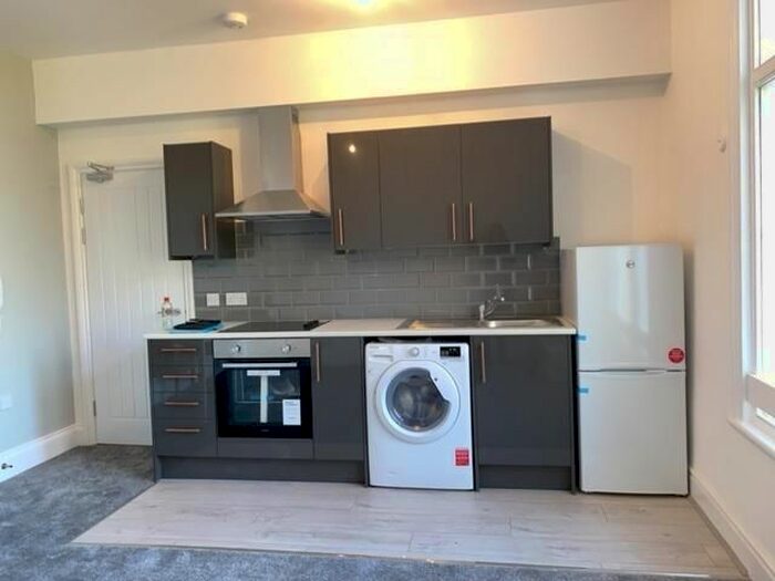 1 Bedroom Flat To Rent In High Street, Runcorn WA7