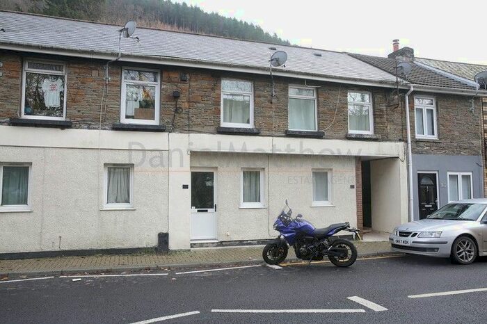 1 Bedroom Flat To Rent In High Street, Ogmore Vale, Bridgend County., CF32