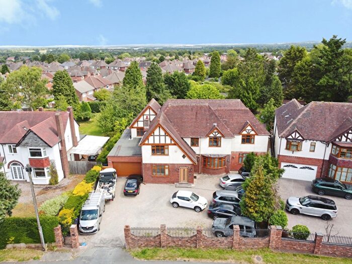 7 Bedroom Detached House For Sale In Codsall Road, Wolverhampton, West Midlands, WV6