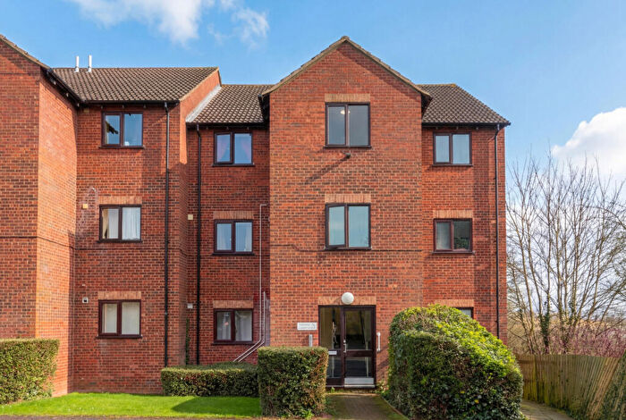 1 Bedroom Apartment For Sale In Haslers Lane, Dunmow, Essex, CM6
