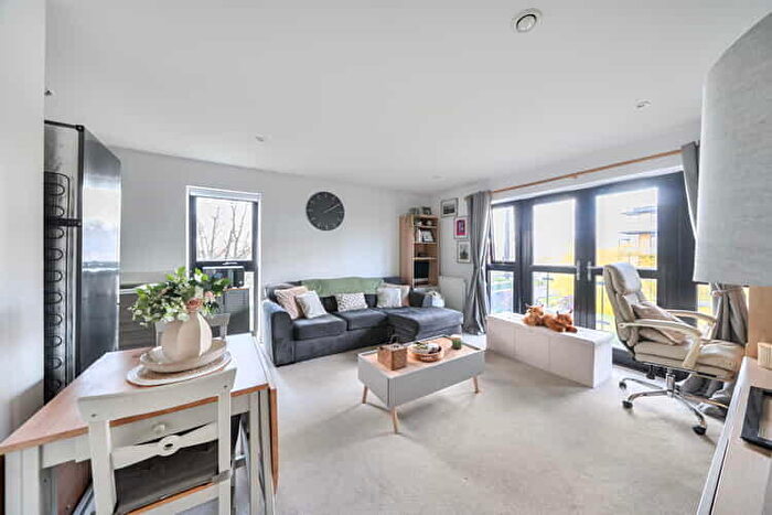 1 Bedroom Flat For Sale In Waldorf House, Welwyn Garden City, Hertfordshire, AL7