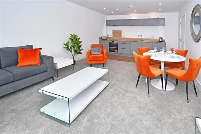 1 Bedroom Flat To Rent In Queens Gardens Apartments, Newcastle-Under-Lyme, ST5