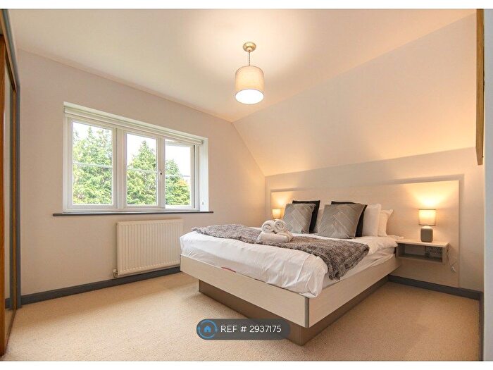 1 Bedroom Flat To Rent In Bassett Green Road, Southampton, SO16