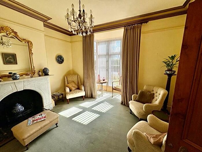 4 Bedroom Terraced House For Sale In Durleigh Road, Bridgwater, TA6