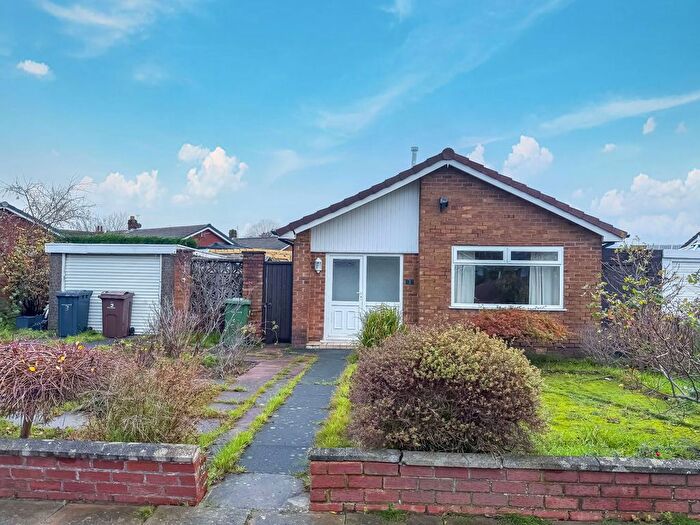 3 Bedroom Bungalow For Sale In Kingston Crescent, Southport, PR9