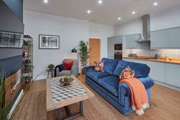 1 Bedroom Flat To Rent In Green View, East Parade, Harrogate HG1