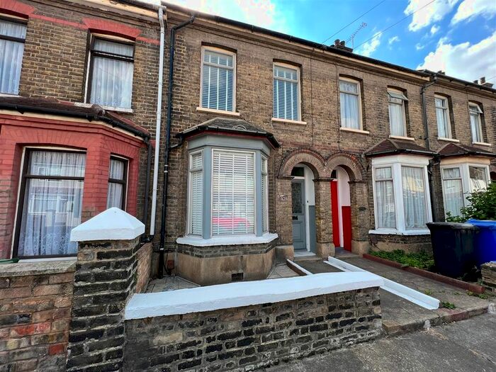 2 Bedroom Terraced House To Rent In Rosebery Road, Grays, RM17