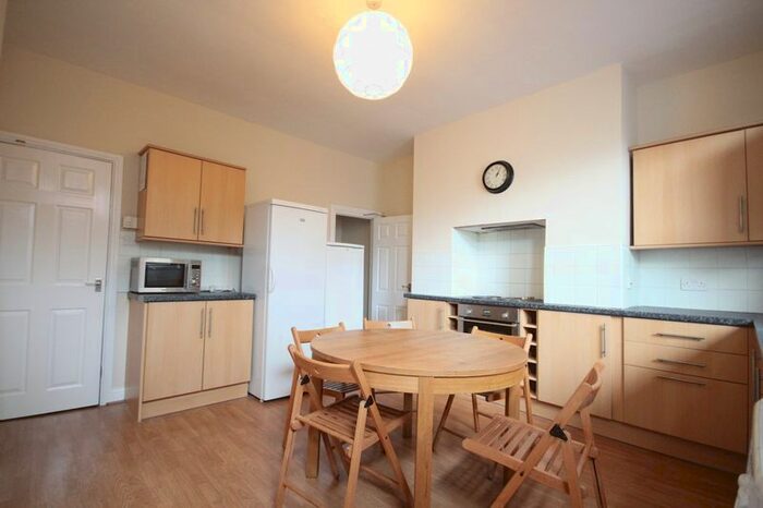 5 Bedroom Terraced House To Rent In Royal Park Avenue, Hyde Park, Leeds, West Yorkshire, LS6