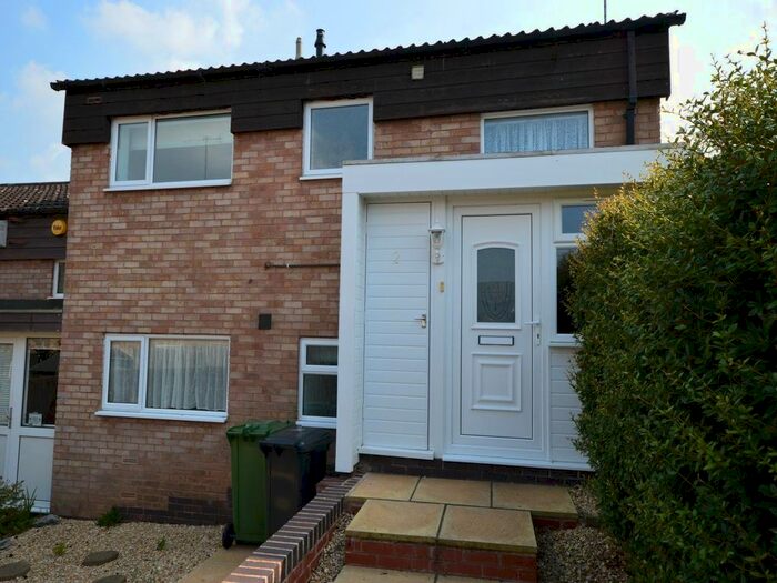 3 Bedroom Property To Rent In Little Hill Court, Droitwich, Worcestershire, WR9