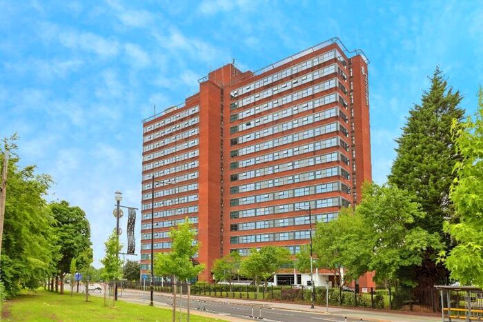 1 Bedroom Apartment For Sale In Westpoint Chester Road, Old Trafford, M16