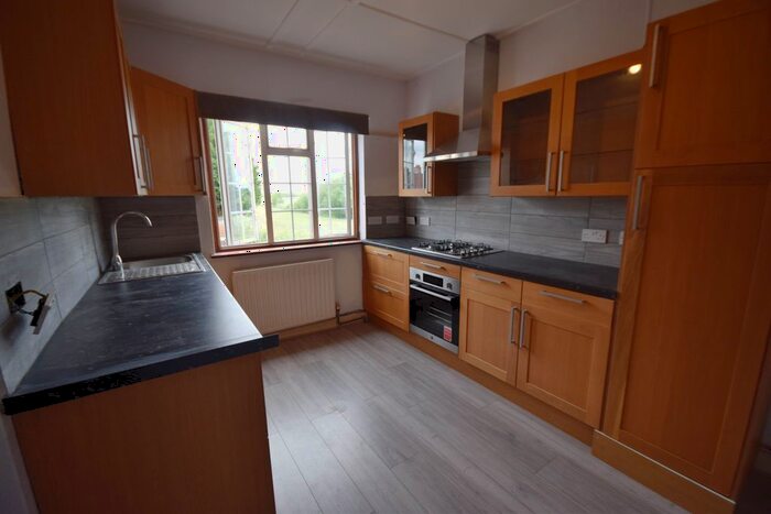 2 Bedroom Maisonette To Rent In Laleham Road, Shepperton, TW17