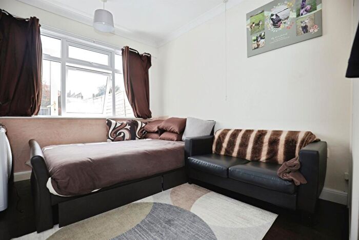 2 Bedroom Semi-Detached Bungalow For Sale In Reedway, Northampton, NN3
