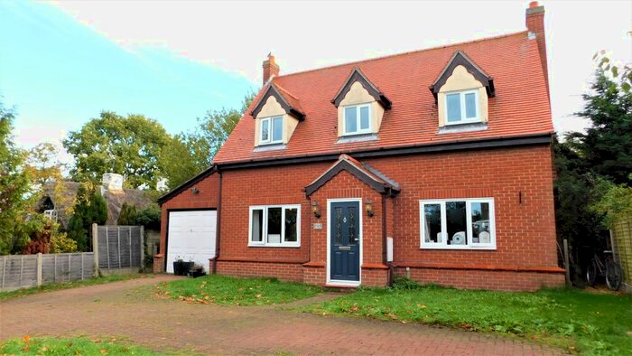 4 Bedroom Detached House To Rent In Clacton Road, Wix, CO11