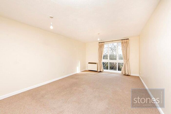 2 Bedroom Apartment To Rent In Ribblesdale Avenue, London, N11
