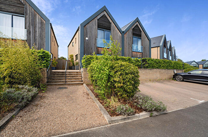3 Bedroom Semi Detached House For Sale In Blumer Lock, Yalding, ME18
