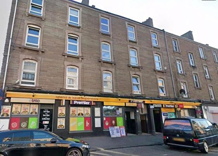 3 Bedroom Flat To Rent In Strathmartine Road, East End, Dundee, DD3