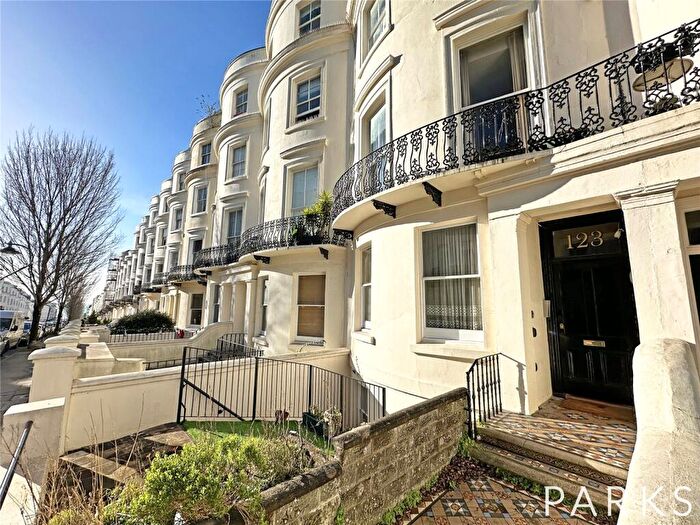 Apartment To Rent In Lansdowne Place, Hove, East Sussex, BN3