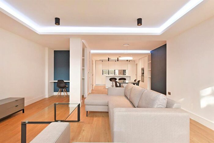 2 Bedroom Apartment To Rent In Dore Road, Sheffield, S17