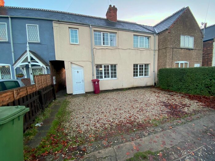 3 Bedroom Terraced House To Rent In Messingham Road, Scunthorpe, DN17