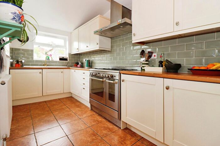 3 Bedroom End Of Terrace House For Sale In Mackie Road, Filton, Bristol, Gloucestershire, BS34