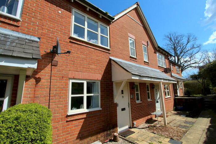 3 Bedroom Terraced House For Sale In Mayles Corner, Knowle, PO17