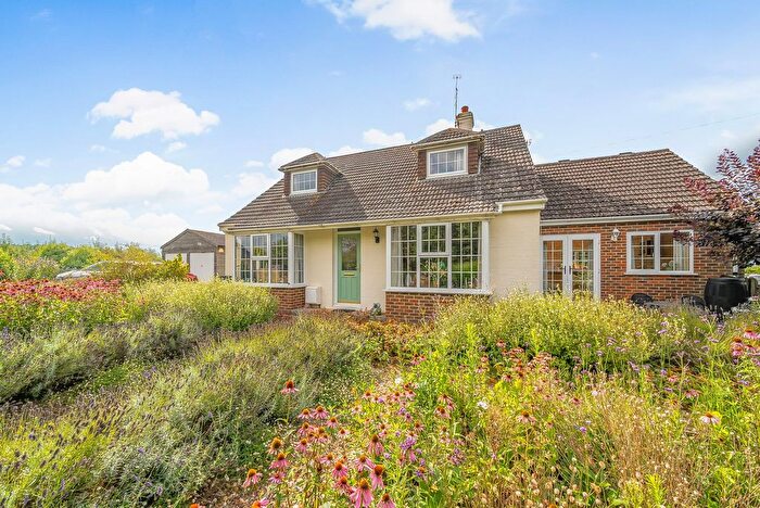 3 Bedroom Detached House For Sale In Lynsted Lane, Lynsted, ME9